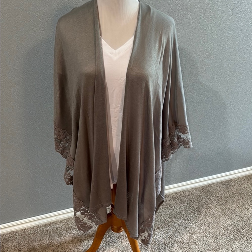 Gray Lace Trim Kimono Cardigan